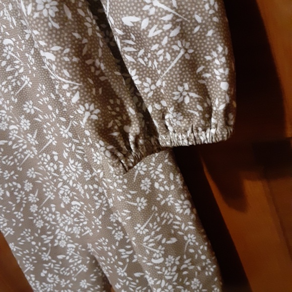 Tan & White V-Neck Pullover Dress - Picture 6 of 6